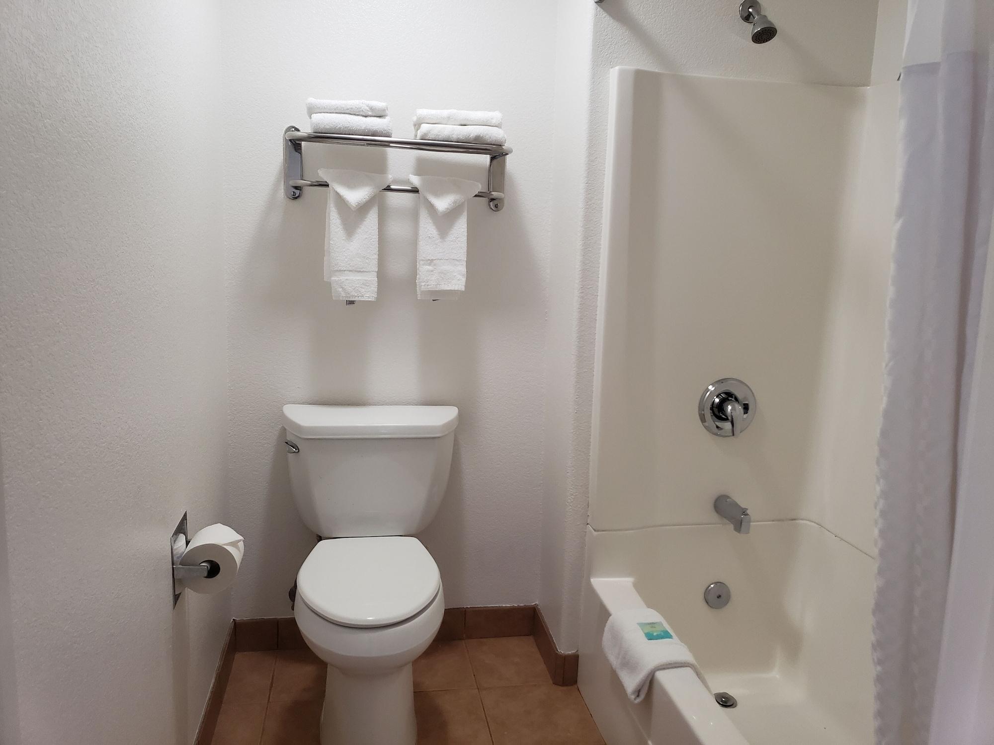 Motel Fairview & 2*