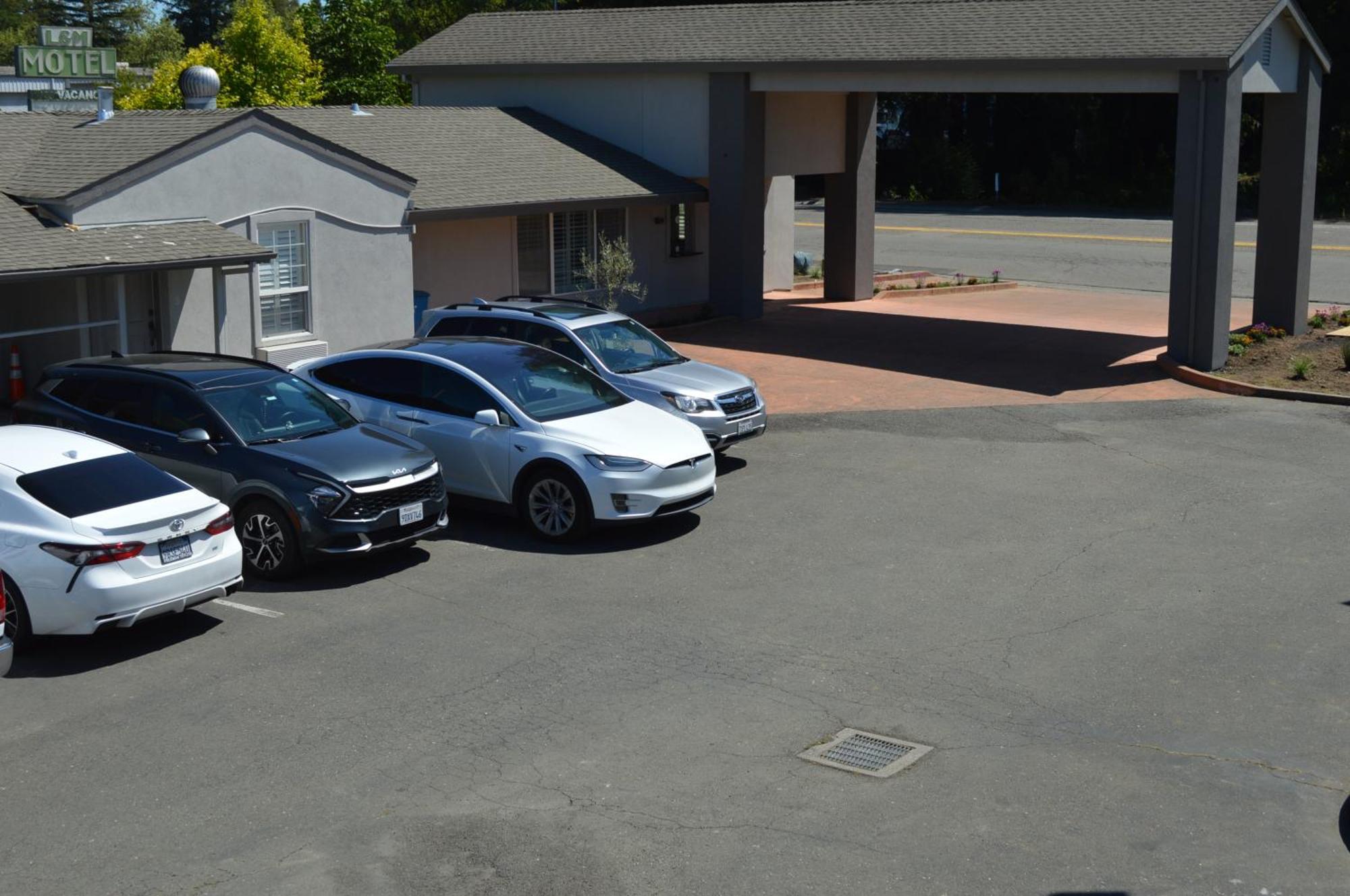Fairview & Motel 2*