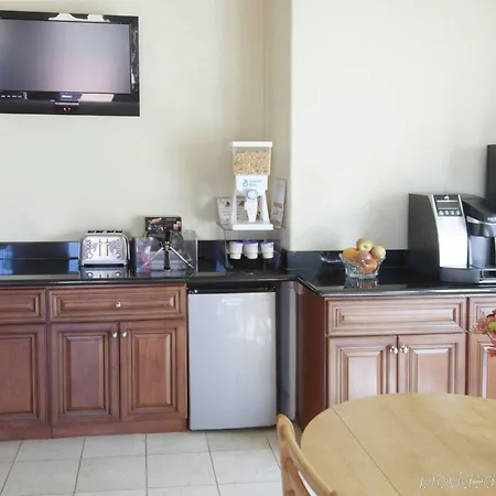 Fairview Inn & Suites 